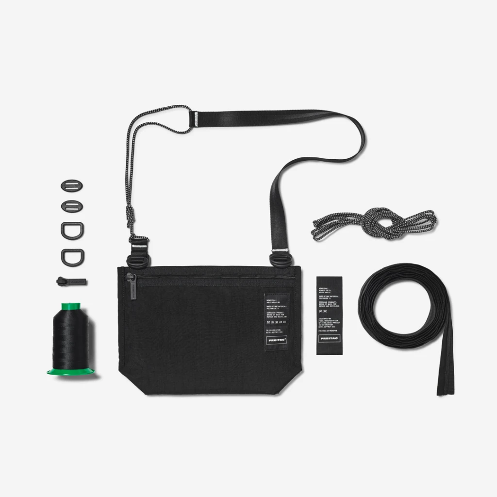 bolsa da marca Freitag feita com material totalmente reciclável