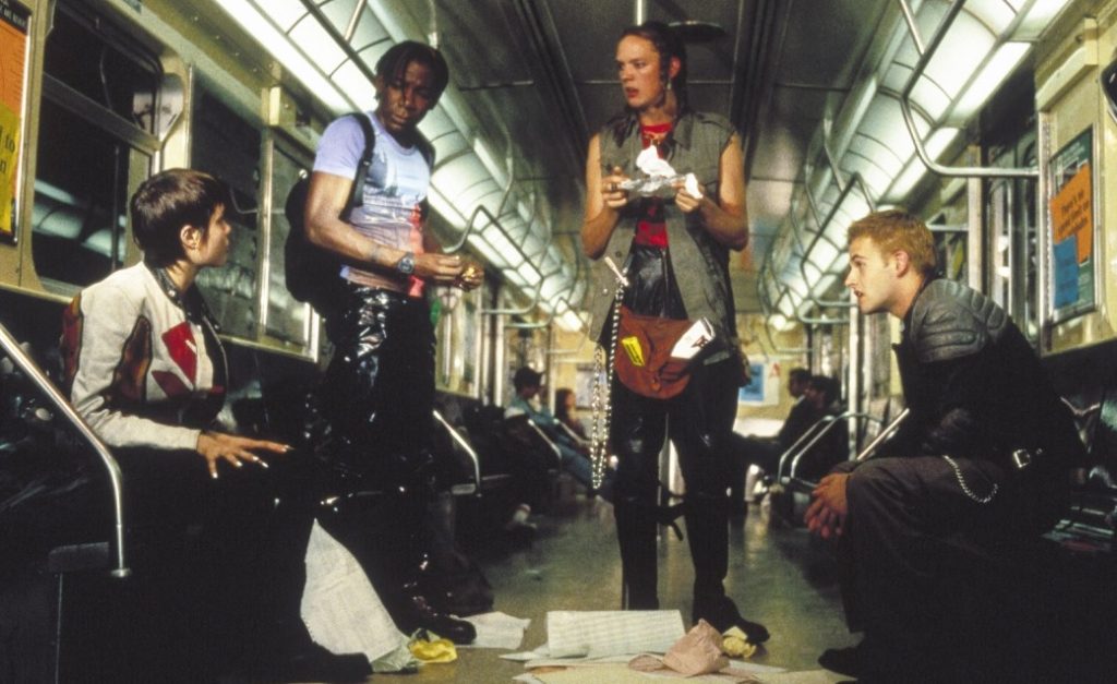 cena do filme "Piratas de Computador" , de 1995