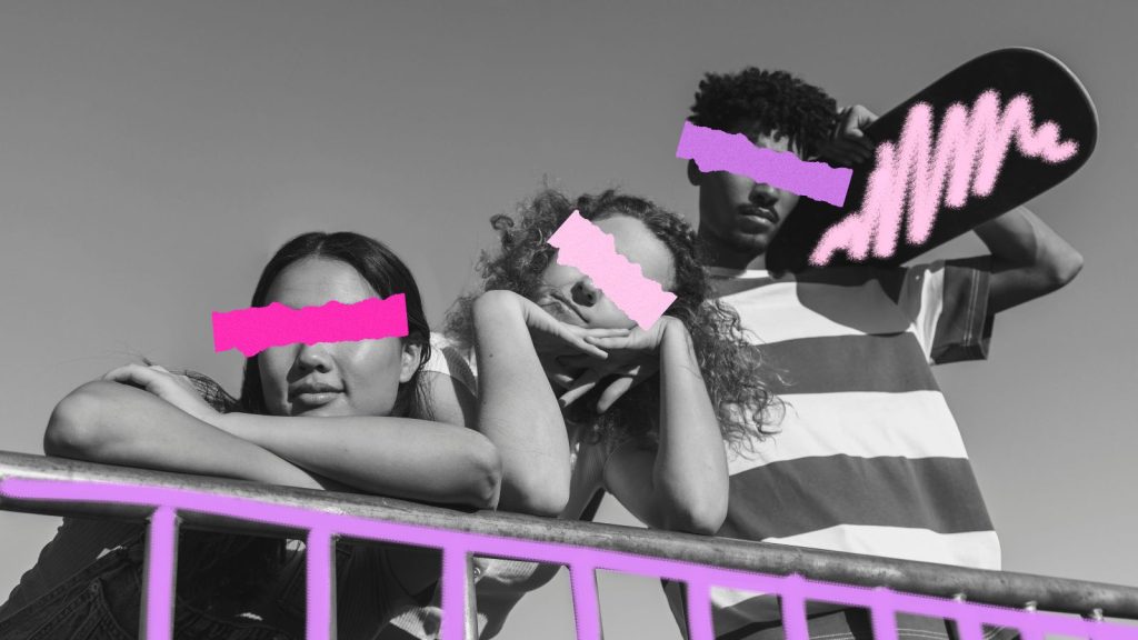 Jovens da gera&ccedil;&atilde;o Alfa posando