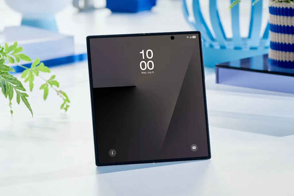 celular dobrável da Samsung modelo Galaxy Z Fold7