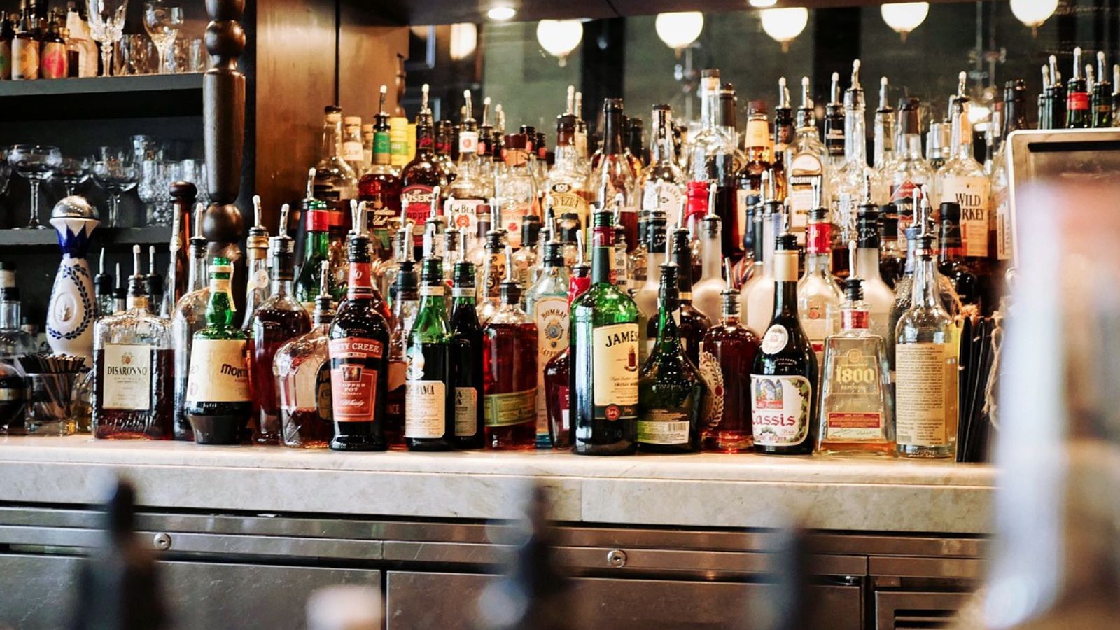 Bebidas alcoólicas em balcão