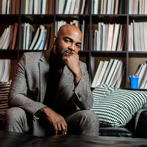 Omari Souza, designer e educador