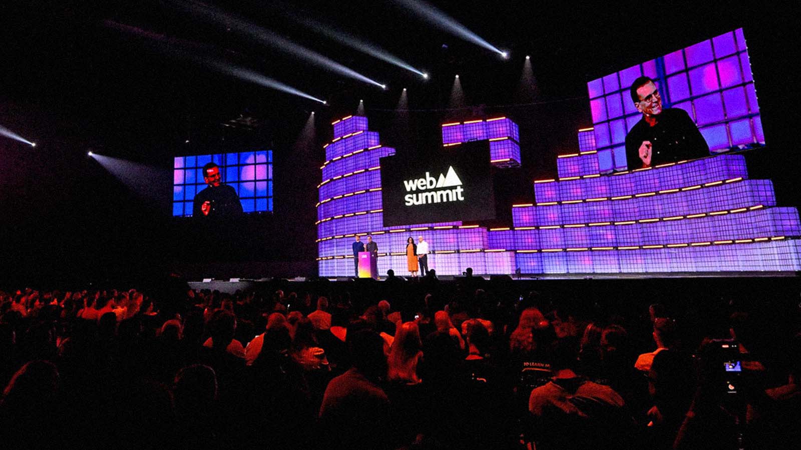 palco principal do Web Summit Rio