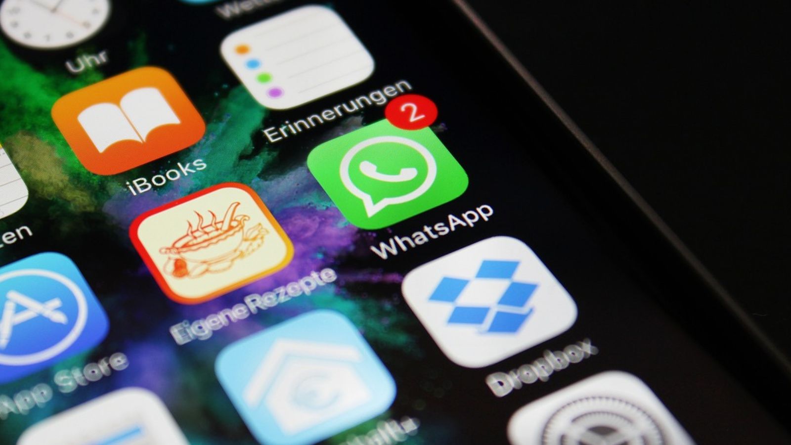 Ícone do WhatsApp em smartphone
