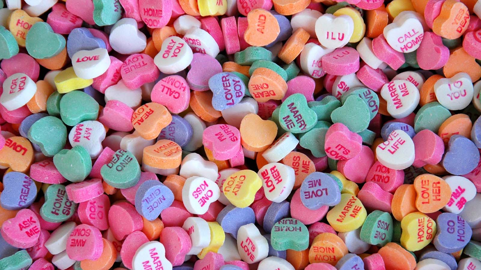 Por que marcas estão lucrando com os dramas amorosos da Geração Z?