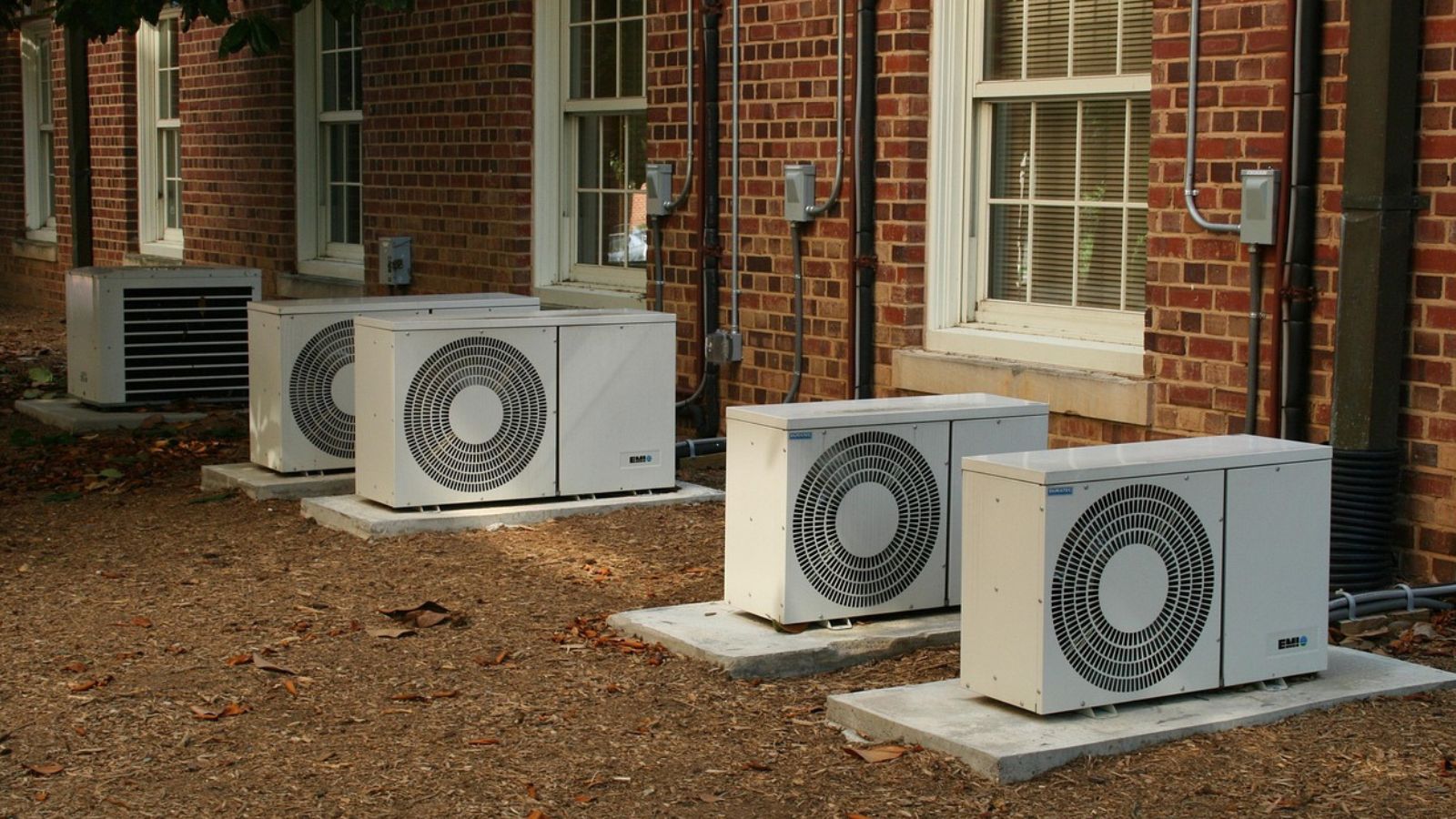 Ar condicionado fora de escritório