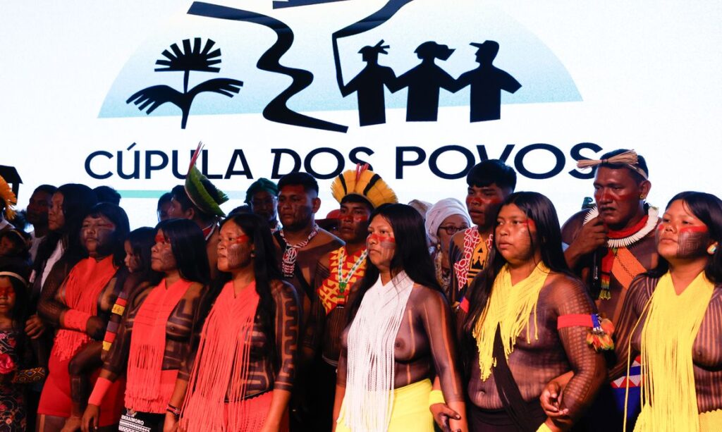 participantes da Cúpula dos Povos na COP30