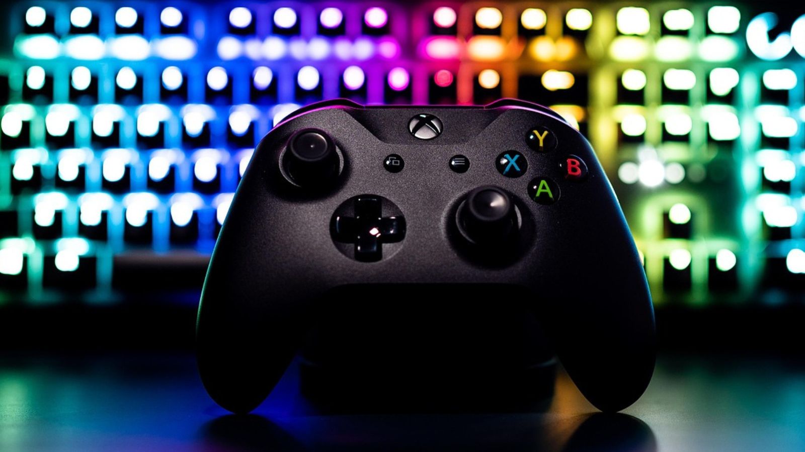 Console em fundo colorido