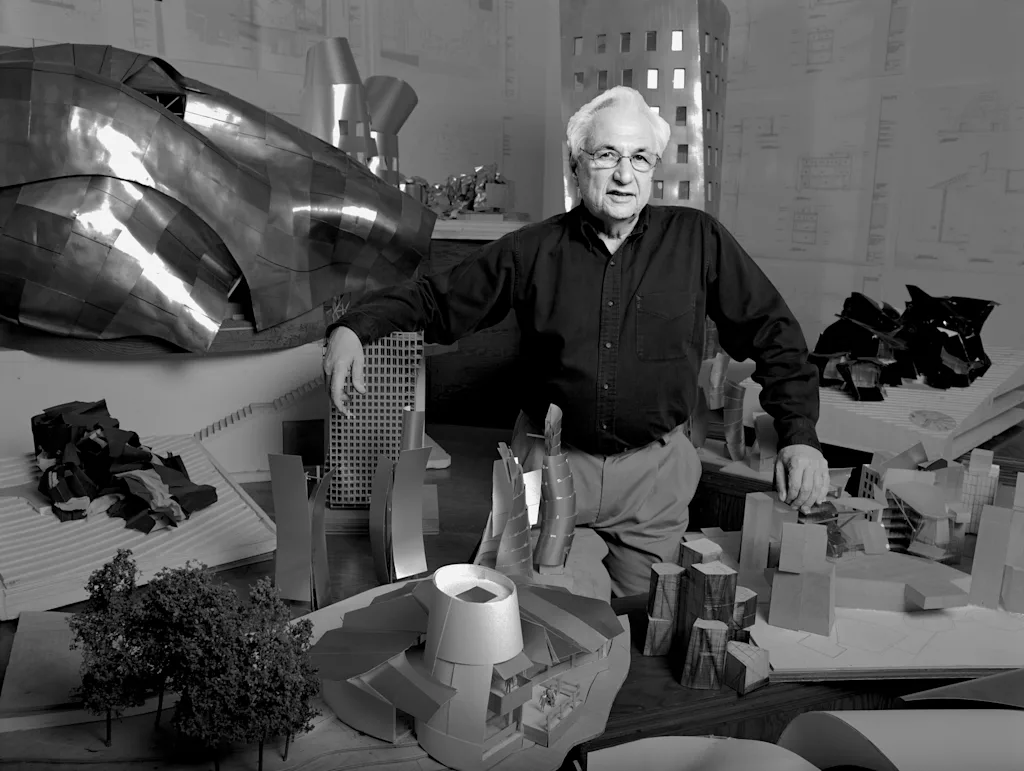 o arquiteto Frank Gehry em Los Angeles, 1989 