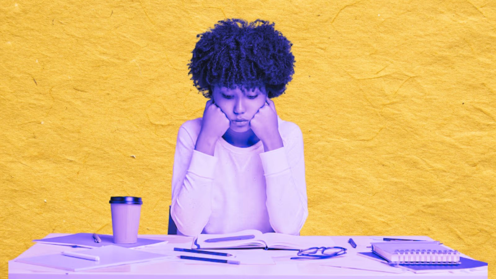 Estudante triste porque queria ir para o carnaval