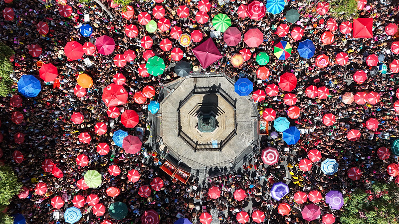 Bloco de carnaval Fogo e Paixão nas ruas do Rio de Janeiro