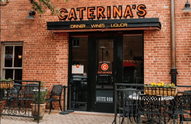 restaurante Caterina's, no Texas, pro&iacute;be celulares &agrave; mesa