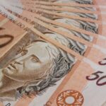 Notas de cinquenta reais