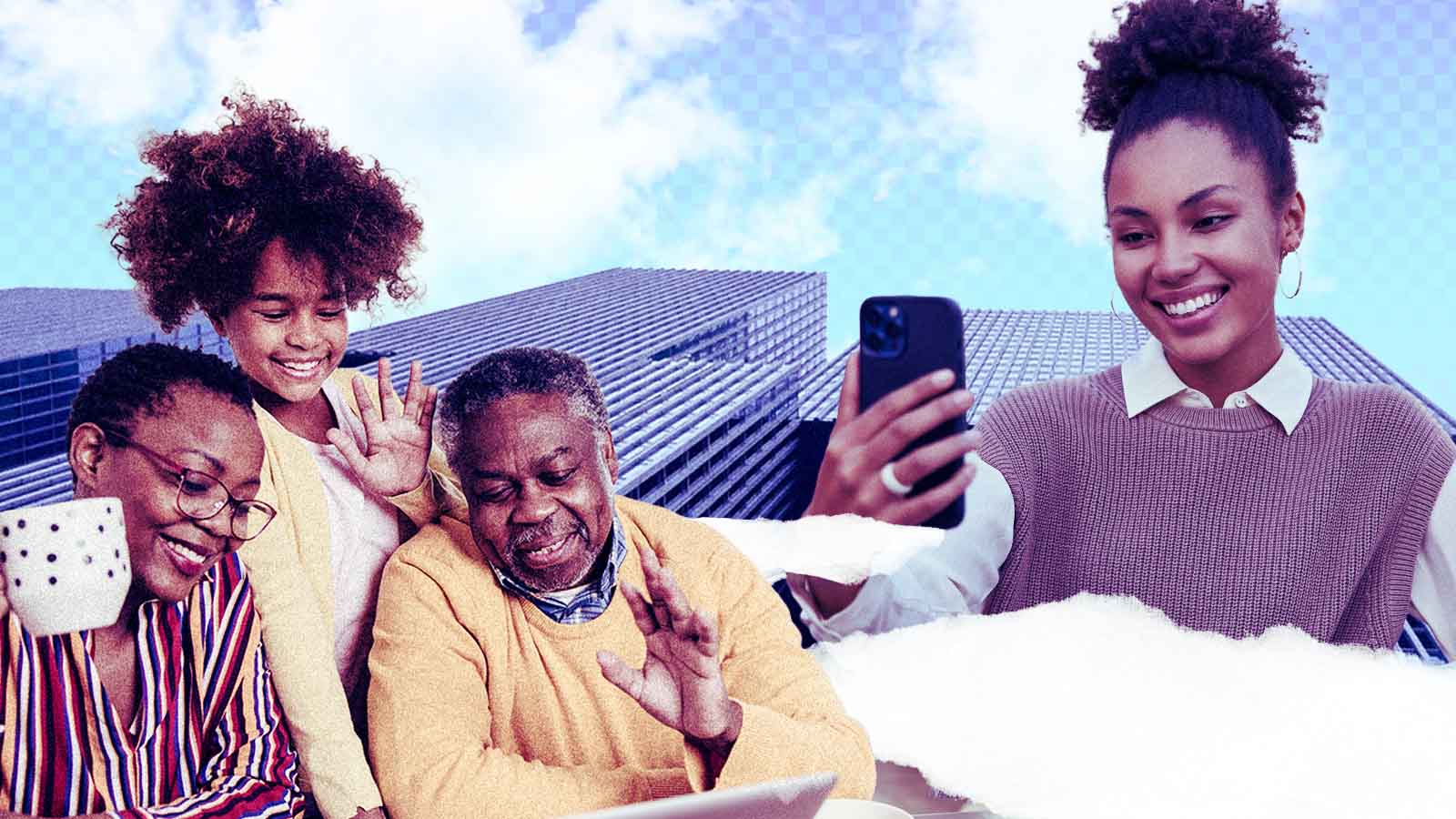 Três pessoas — um homem mais velho, uma mulher e uma criança — sorriem e interagem juntas, com gestos animados. Ao fundo, um prédio moderno e céu azul compõem a cena, sugerindo um momento de convivência familiar e alegria.