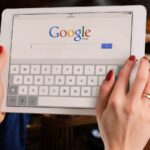 ipad da apple com o busador do google