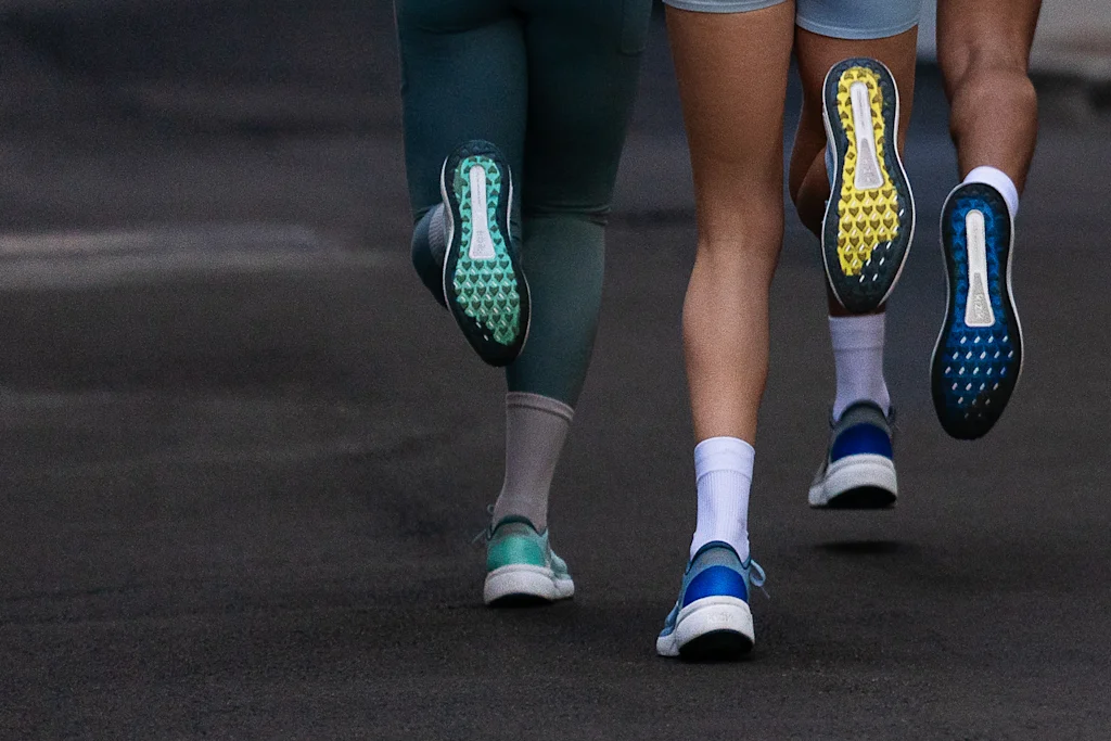 t&ecirc;nis para corrida sem cadar&ccedil;o, da marca Kizik