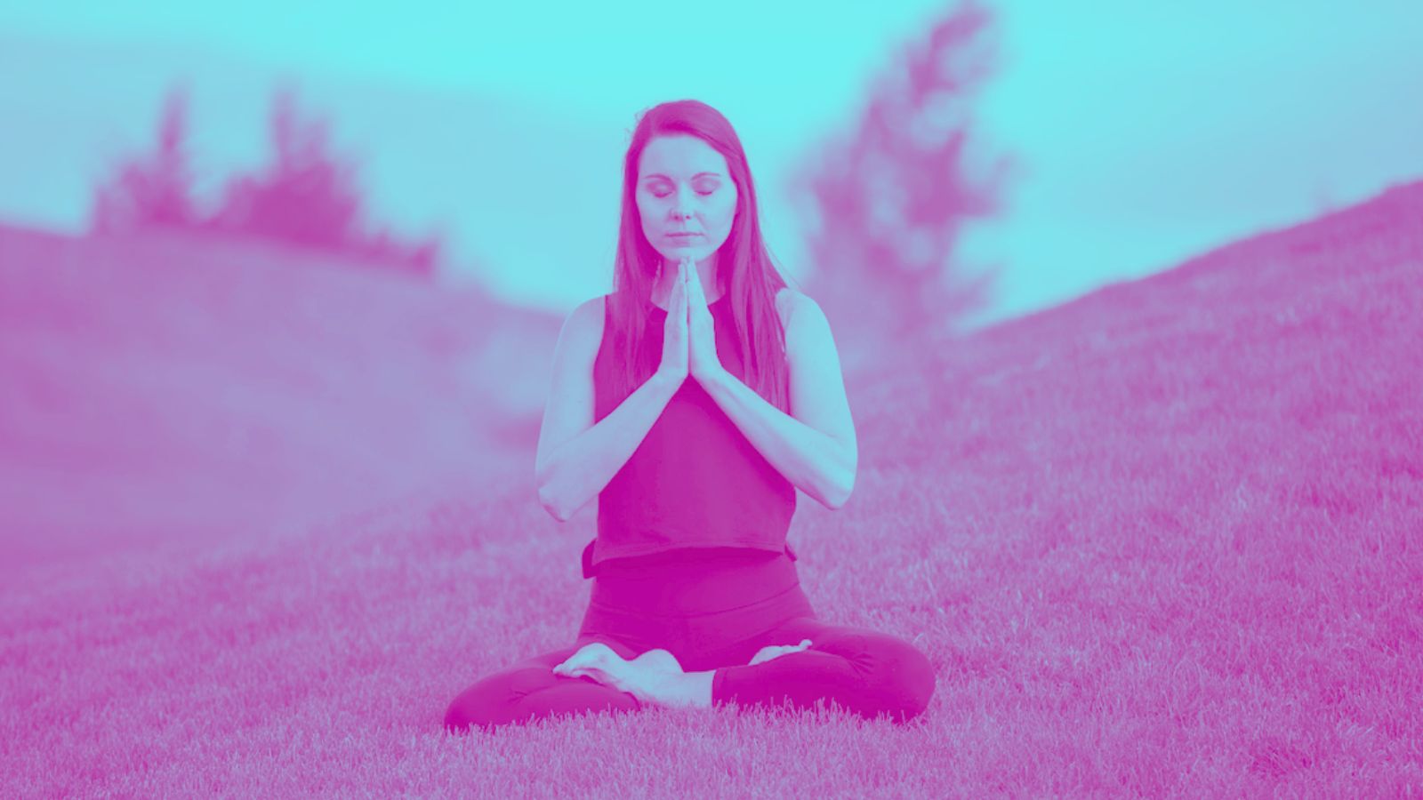 Mulher meditando