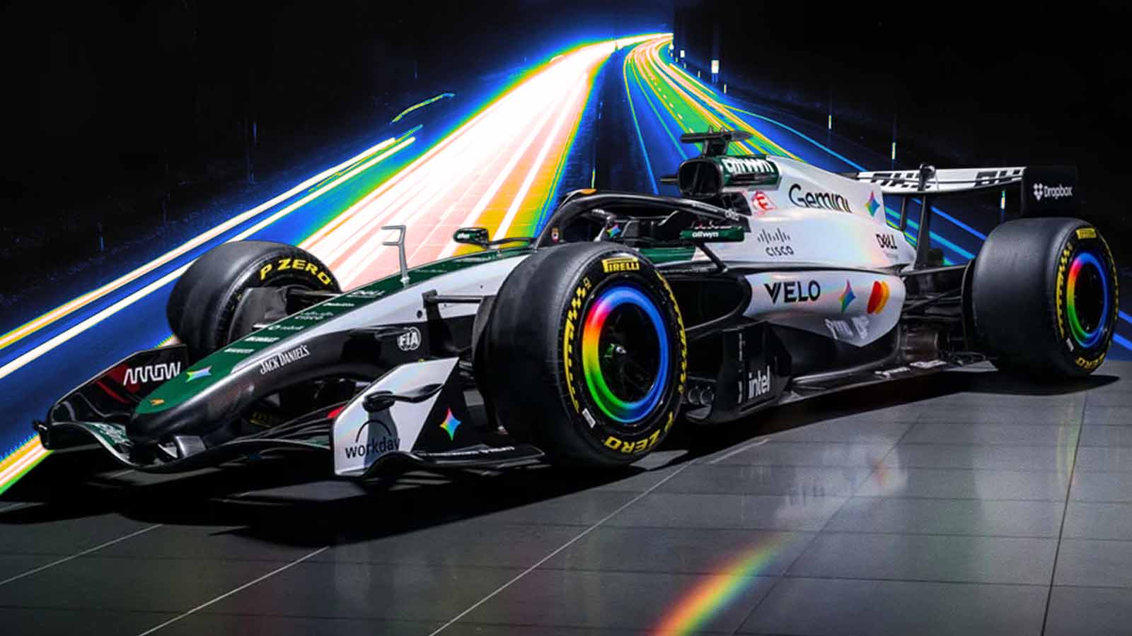 Carro da McLaren com pintura especial criada em parceria com o Google Gemini para o GP da Inglaterra.