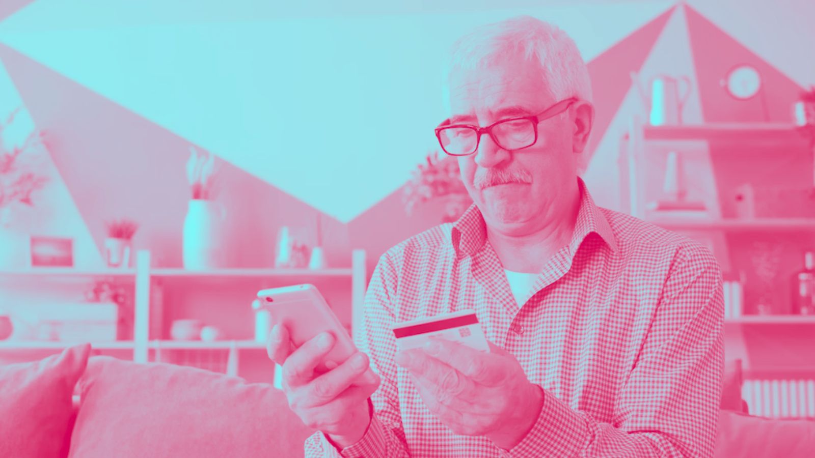 Idoso consultando o benefício
