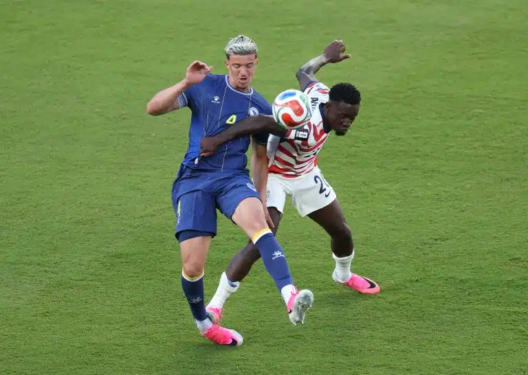 Atacante da seleção dos EUA Folarin Balogun teve suspensão por cartão vermelho suspensa às vésperas das oitavas de final da Copa do Mundo 2026
