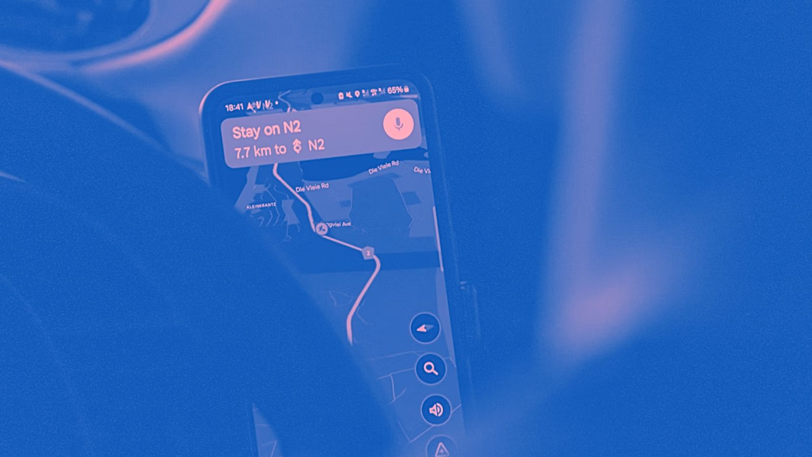 Celular com rota de GPS