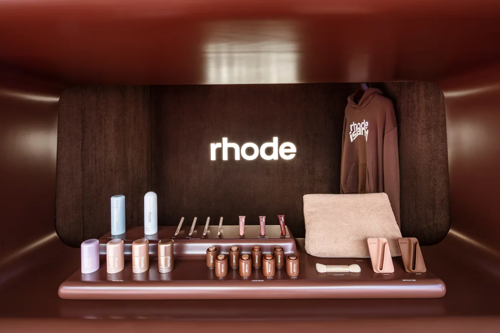Rhode, de Hailey Bieber, vendeu 3 produtos por segundo na Sephora