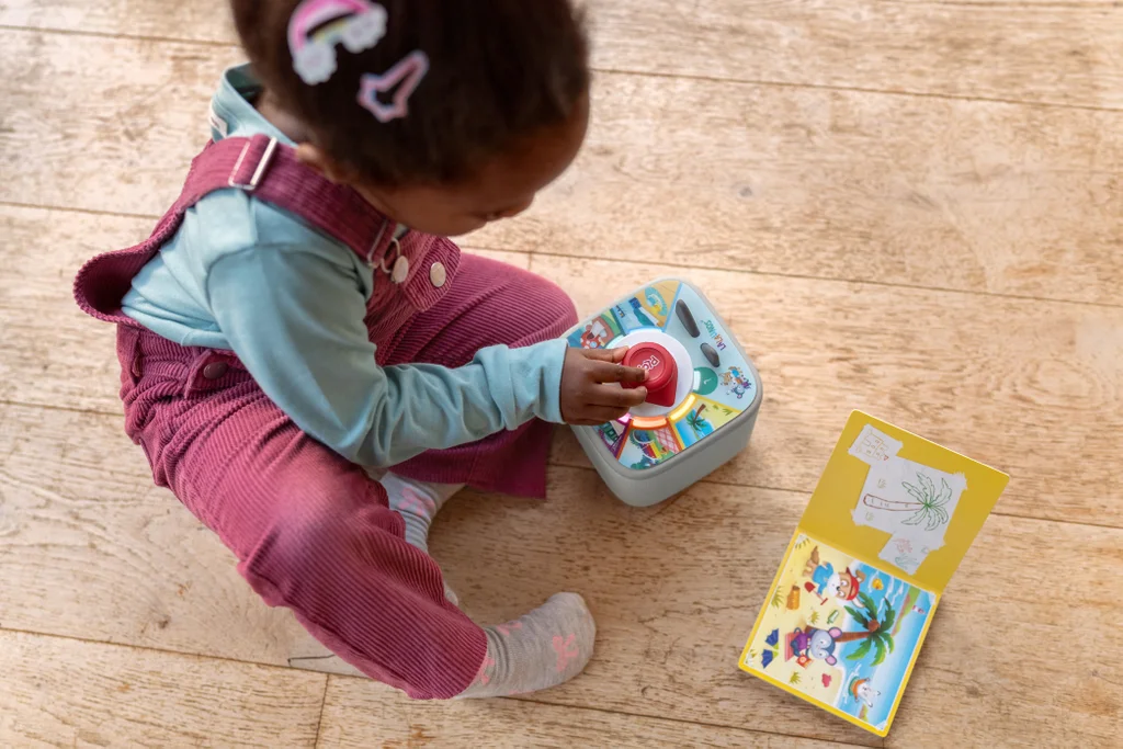 Toniebox, brinquedo para crian&ccedil;as at&eacute; 3 anos que reproduz hist&oacute;rias  de contos de fadas