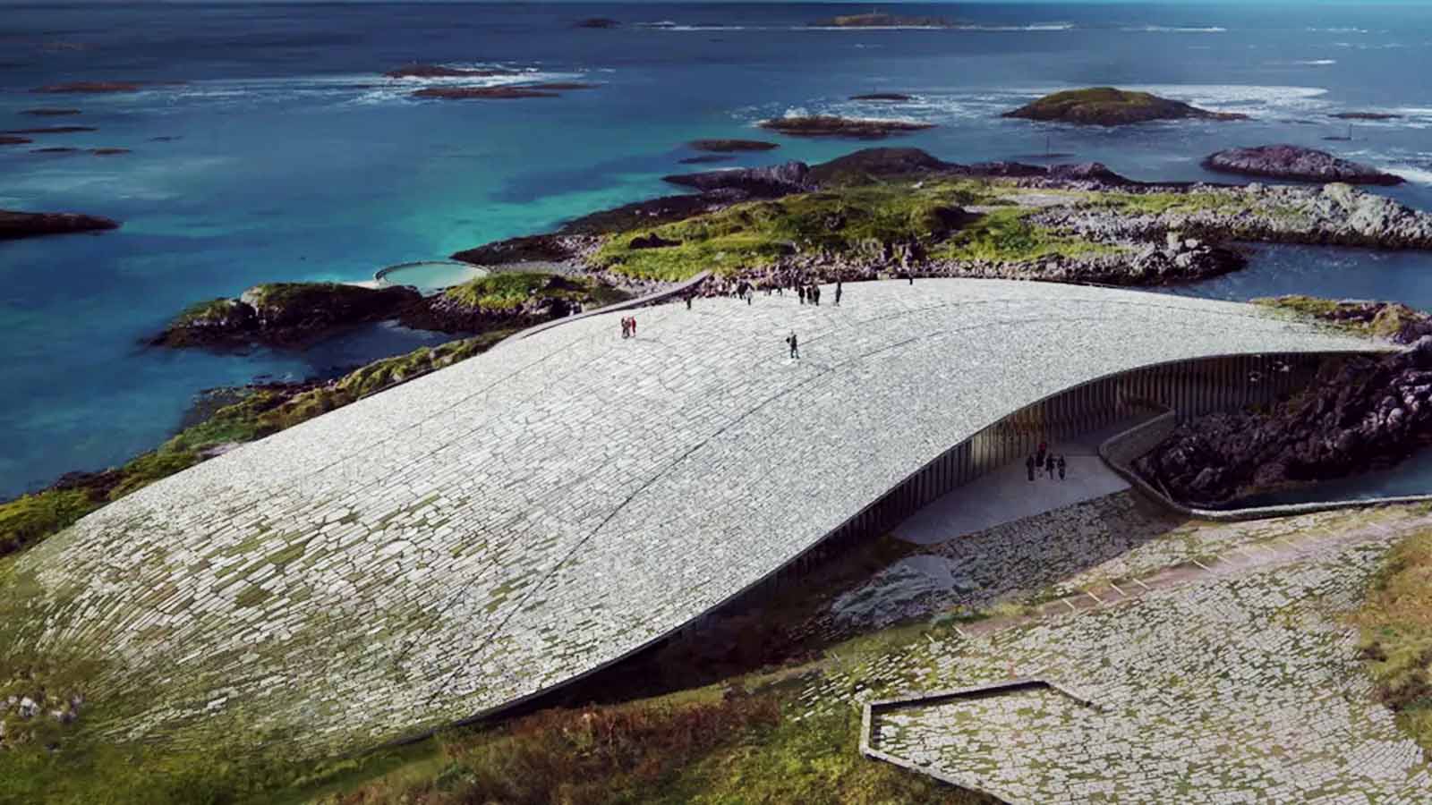Museu The Whale em Andenes, na Noruega, com cobertura curva integrada à paisagem costeira