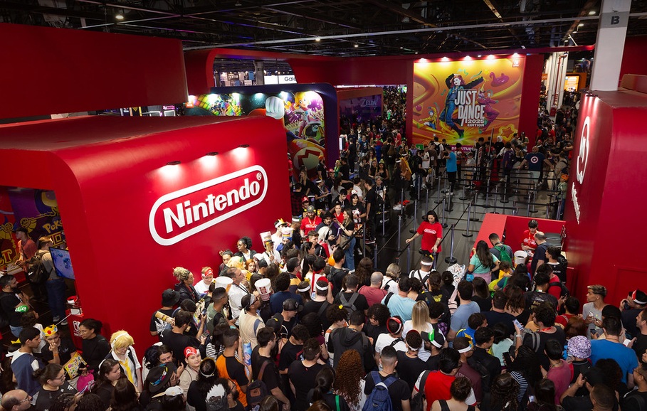 multidão lota os corredores da feira Brasil Game Show