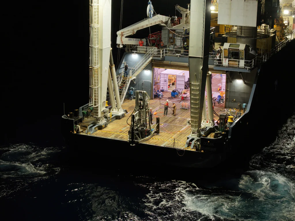 Startup testa transformar vulc&atilde;o submarino em fonte de energia limpa
