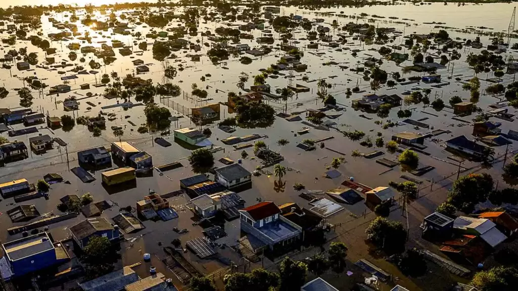 vista a&eacute;rea de enchente no Rio Grande do Sul