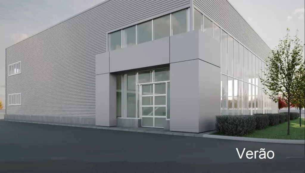 Prédio pintado com tinta adaptável ao clima durante o verão