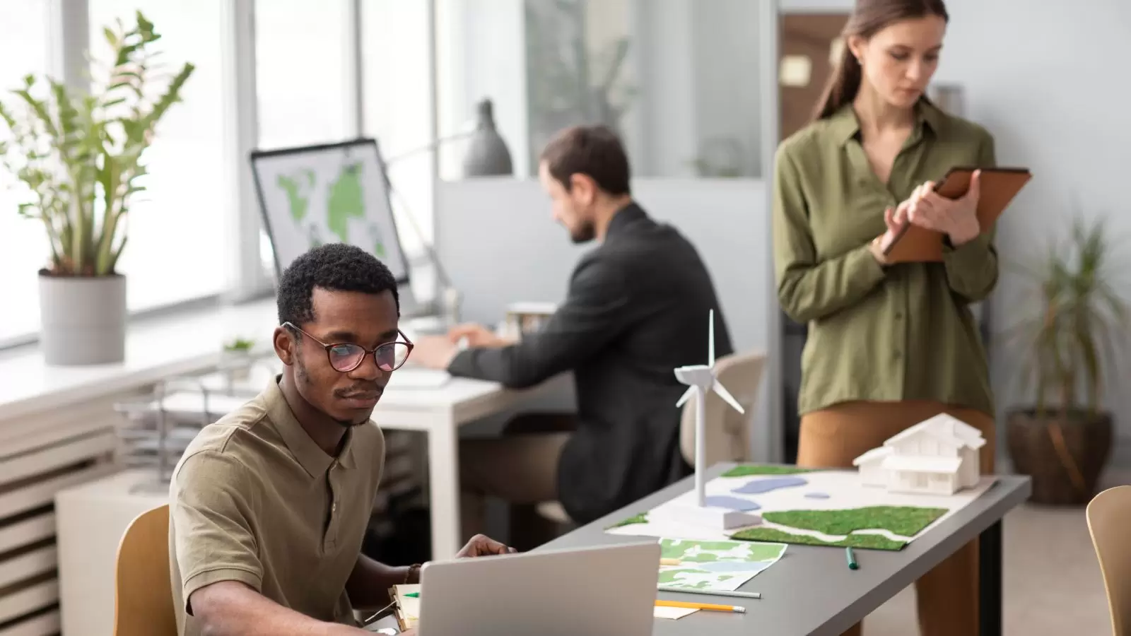 O ambiente deve ser prazeroso tanto para o funcionário quanto para o patrão para o respeito no trabalho ser mantido
