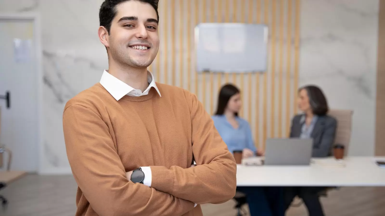 Jovem durante o estágio