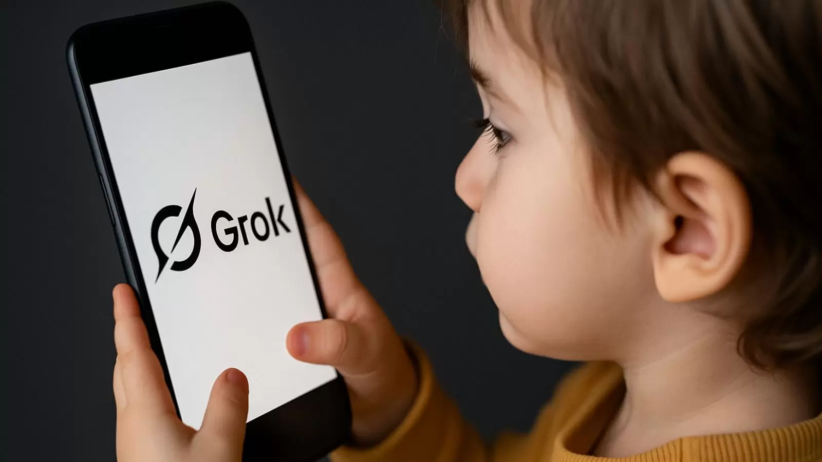 Criança usando Grok