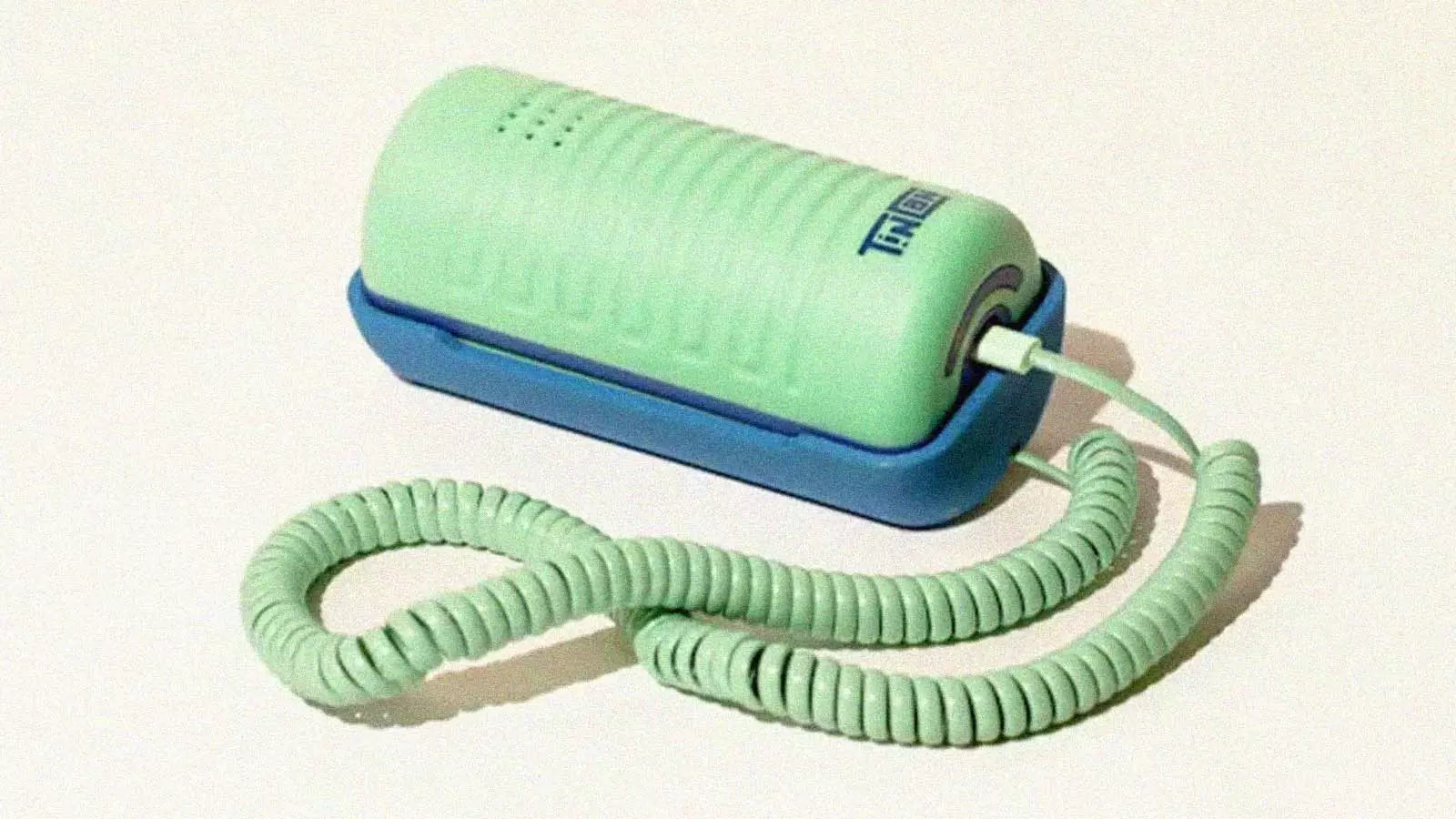 O telefone fixo voltou (e as crianças estão adorando)