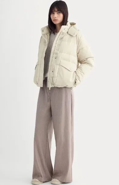 jaqueta recicl&aacute;vel da marca Everlane