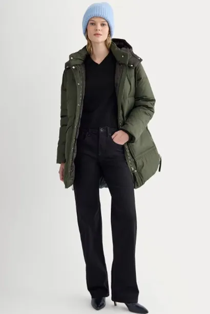 jaqueta recicl&aacute;vel da marca Everlane