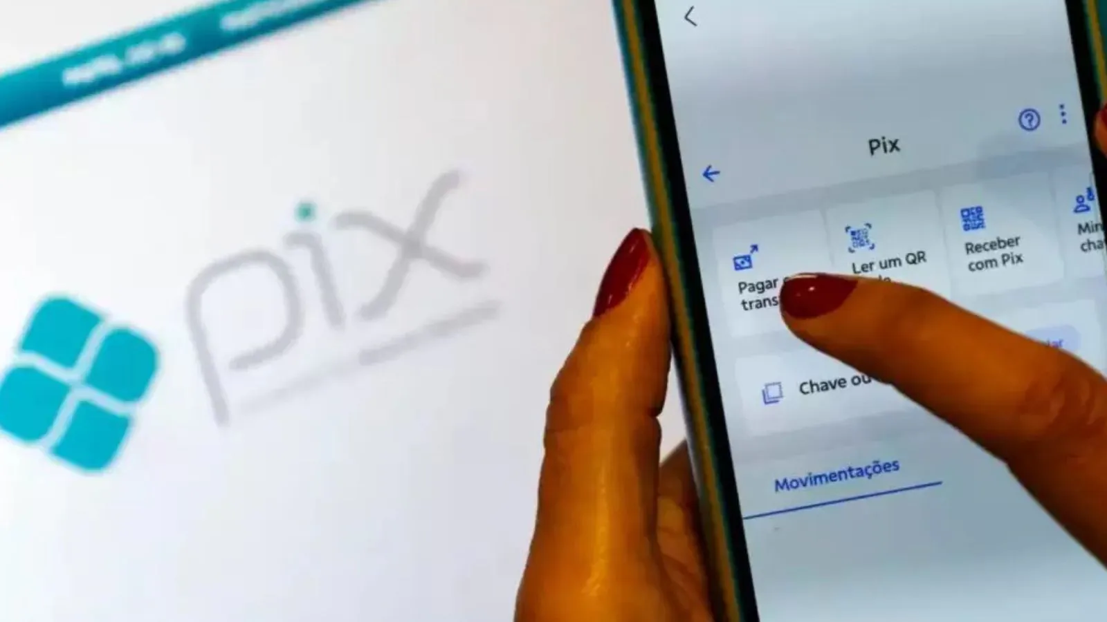 Pessoa fazendo Pix