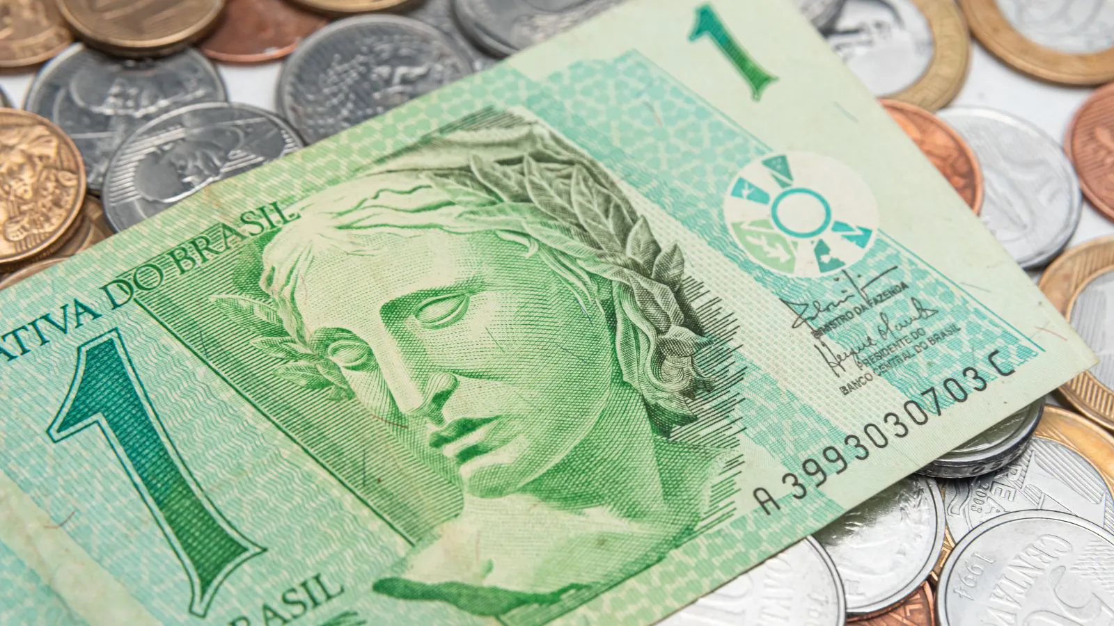 Dinheiro real brasileiro