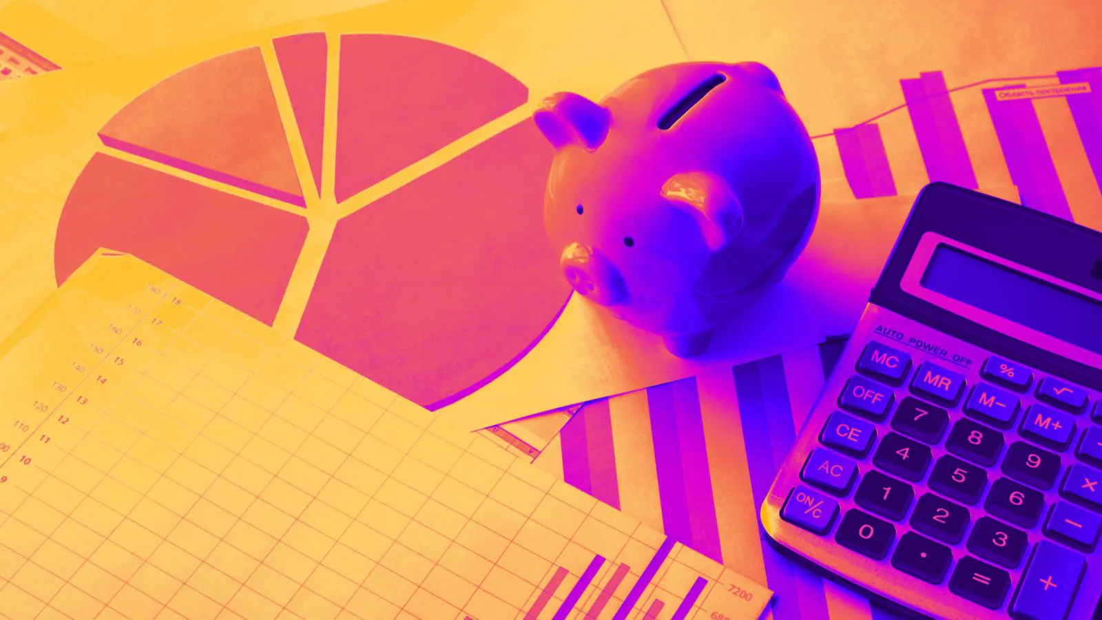 Cofrinho de porquinho, calculadora e gráfico de finanças