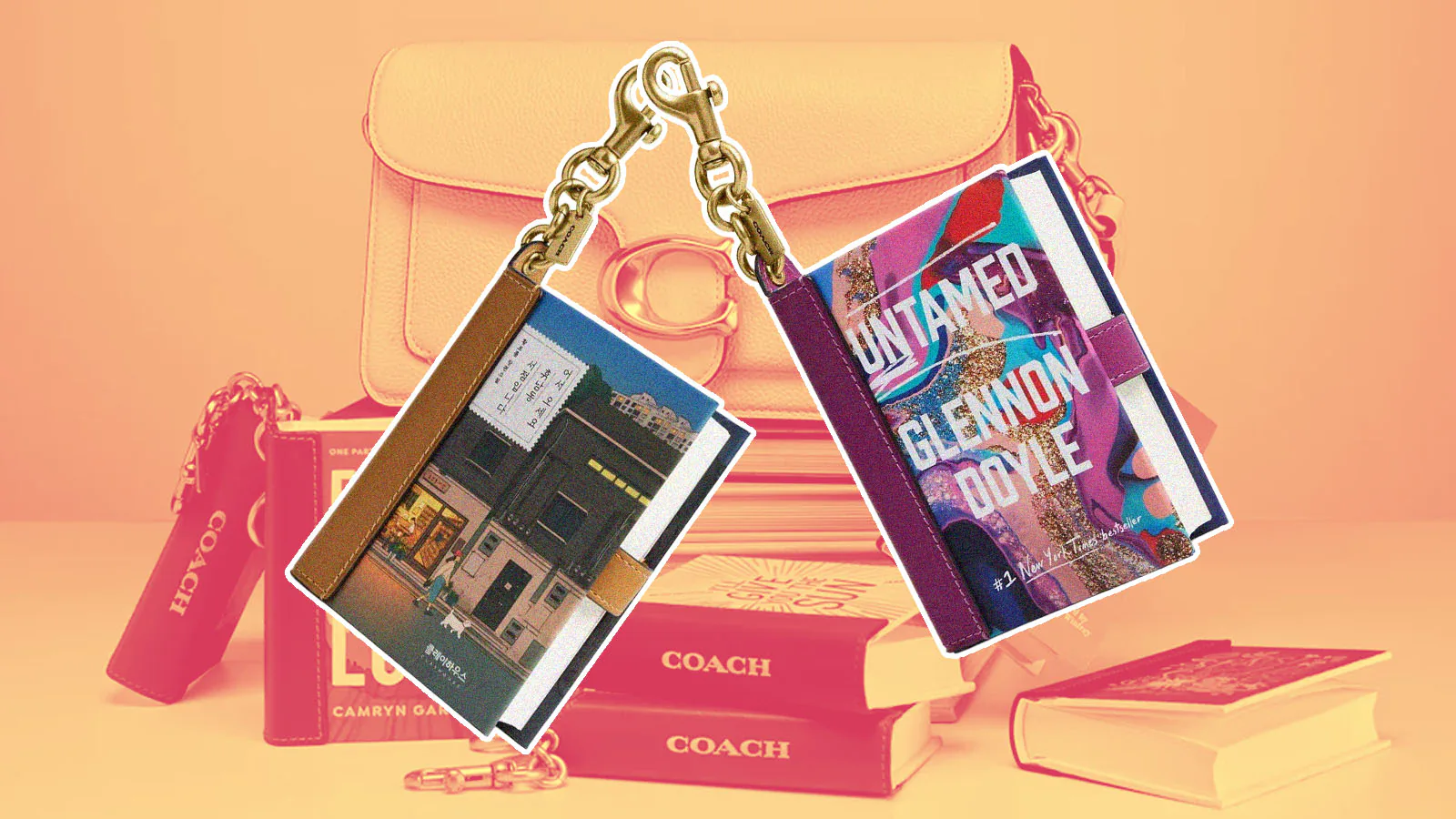 livros em formato de chaveiro da Penguin Random House/ Coach