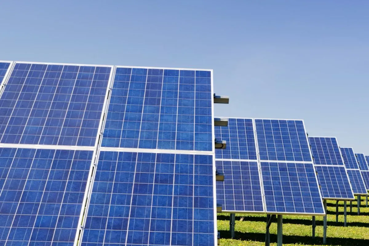 Painéis de energia solar.