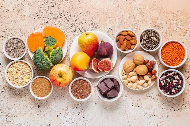 fibermaxxing, tend&ecirc;ncia de ingerir mais alimentos ricos em fibra