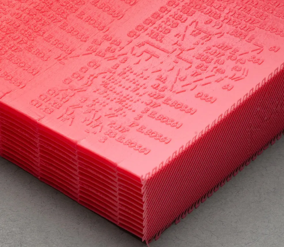 livro impresso em 3D em poliuretano