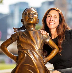 a autora da estátua Fearless Girl, Kristen Visbal