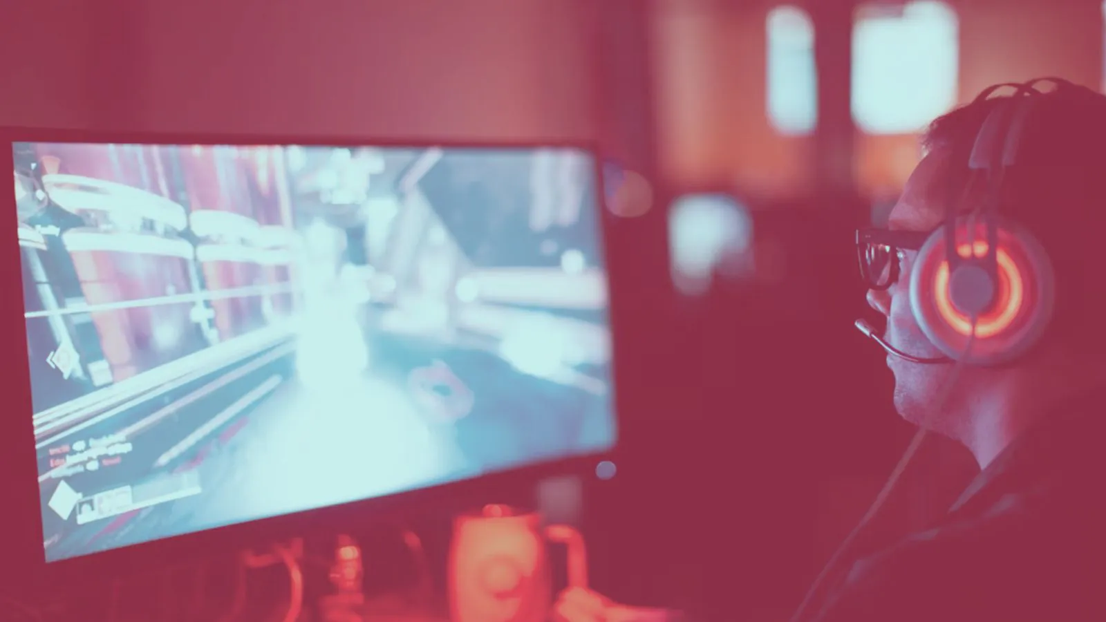 Pessoa jogando online